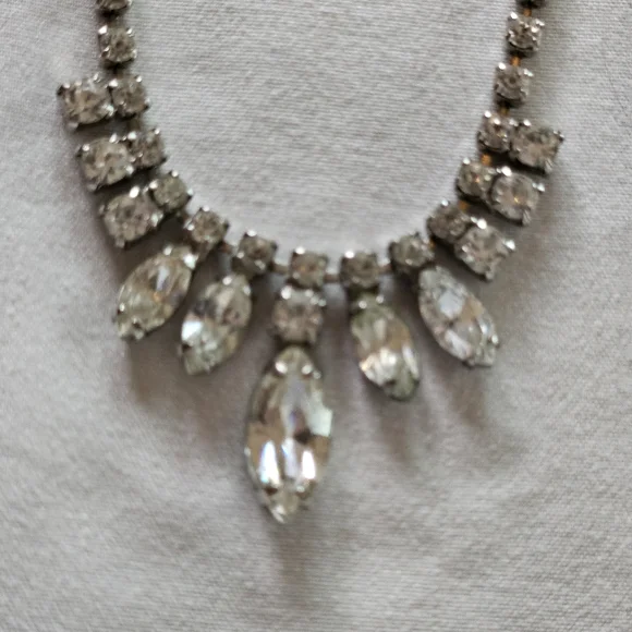 Vintage 1950s Rhinestone Necklace - Picture 2 of 5
